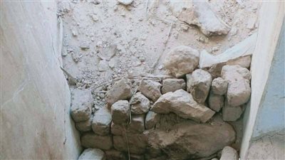 التحقيق مع 12 شخصًا بتهمة نبش المقابر وبنائها وبيعها بمنطقة عرب المدابغ بأسيوط