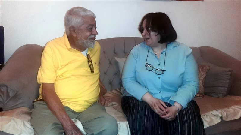 الكاتبة عبير عواد والكاتب الصحفي عمرو عز الدين