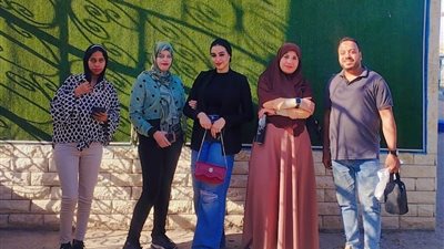 كيان شباب الوطن للريادة والتنمية بالسويس ينظم معرضا خيريا للملابس بمركز المثلث