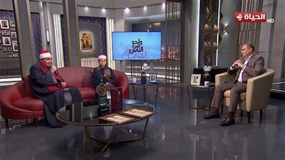  بعد لقب عميد قراء العالم.. تلاوة رائعة من الشيخ عزت ونجله في سباق قرآني جميل