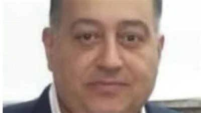 مجلس نقابة الخدمات الإدارية الاجتماعية ينعي رحيل هشام عبد اللطيف الأمين العام