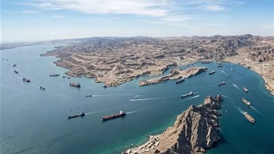 إيران توافق على عبور مجاني بمضيق هرمز لمدة 60 يومًا بموجب الاتفاق