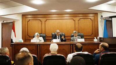 حماية المستهلك والغرفة التجارية بدمياط يبحثان ضبط الأسواق ودعم صناعة الأثاث