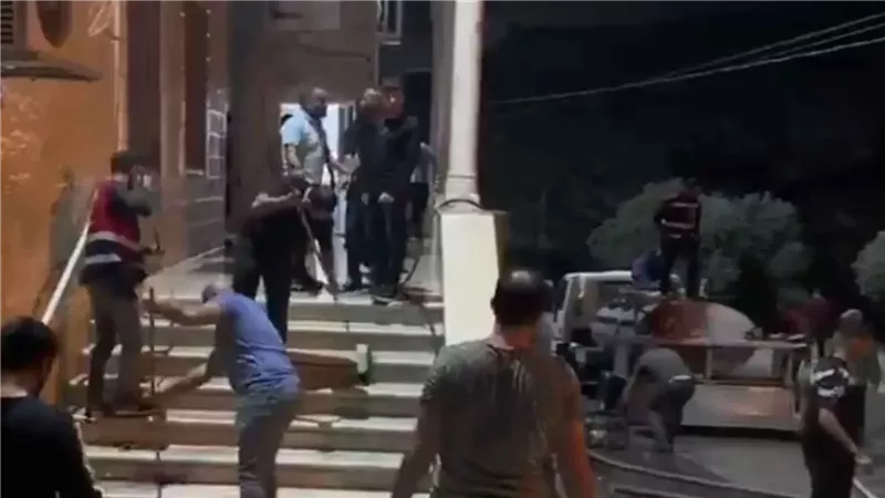حرق مسجد النور في