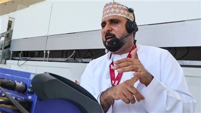 المعلق خليل البلوشي يعلن وفاة والده ويطلب الدعاء له