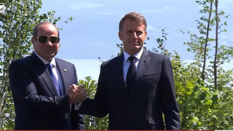 الرئيس السيسي وماكرون