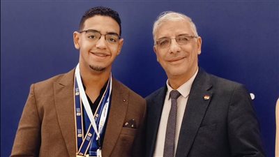 طالب من قنا يحصد المركز الثالث جمهورياً في تحدي القراءة العربي