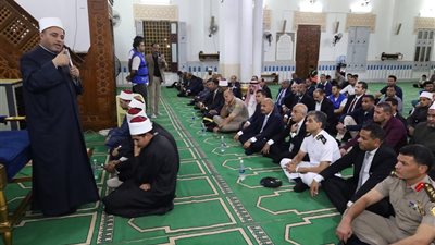 محافظ السويس يشارك احتفالية رأس السنة الهجرية بمسجد بدر ببور توفيق