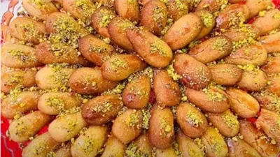 طريقة عمل رموش الست زي المحلات.. وصفات سهلة وبسيطة 