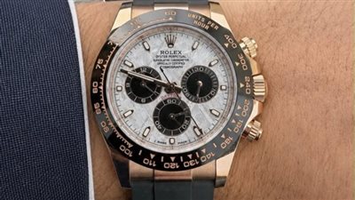 بسعر خيالي.. رولكس تبتكر ساعة مصنوعة من نيزك عمره 4.5 مليار سنة