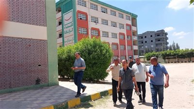 رئيس مدينة كفر الدوار يتابع جاهزية مدرسة سيدي غازي الثانوية للامتحانات