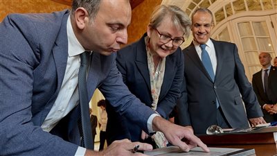 وزيرة الخارجية البريطانية تختتم زيارة مصر باتفاقات بقيمة 11.5 مليون دولار