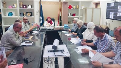 وكيل التعليم بالسويس تستقبل رؤساء لجان الثانوية العامة وتعقد اجتماعا تنسيقيا 