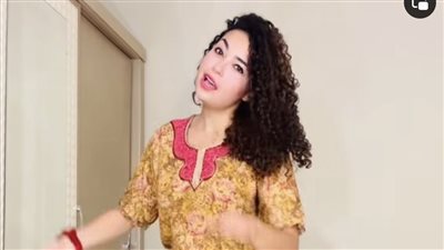 غدير أحمد تتضامن مع أمنية سويدان وتسرد مزاعم جديدة عن الولادة في مصر