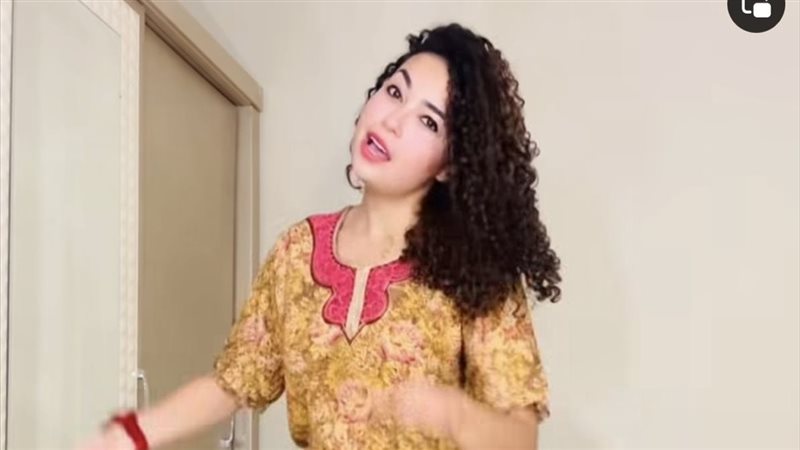 غدير أحمد 