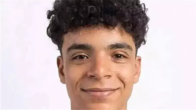 وفاة الشاب محمد غريب