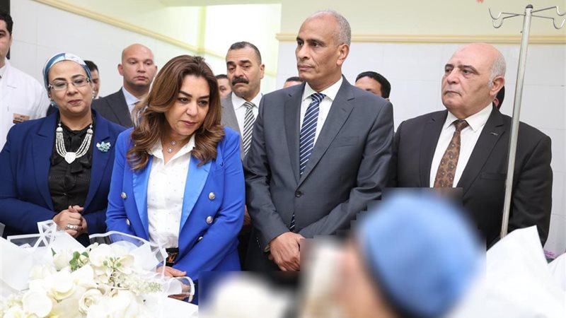 زيارة لرئيسة القرية