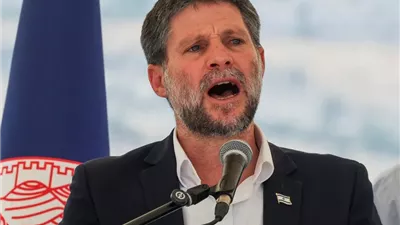 بعد تهديد كاتس حول الضفة.. سموتريتش: يجب إسقاط السلطة الفلسطينية 