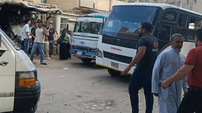 اتوبيسات نقل طلاب