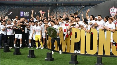 شوبير يكشف تطورات أزمة الرخصة الإفريقية للزمالك وسبب تأجيل اجتماع شركة الكرة