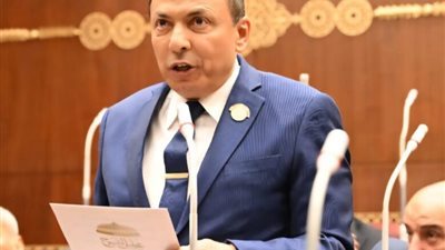 مصطفى شوكت يوافق على تقرير الدراسة عن الأثر التشريعي لقانون الشركات المساهمة
