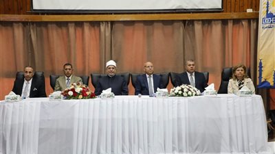 محافظ القاهرة يشهد افتتاح البرنامج التدريبي لشغل الوظائف القيادية 