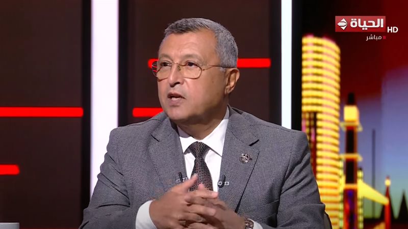 الدكتور أسامة كمال