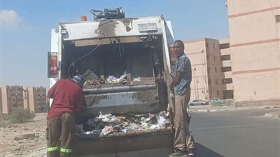 حي الجناين بالسويس يواصل حملات مكثفة لرفع المخلفات وتحسين النظافة العامة