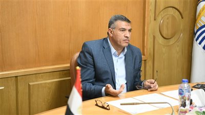محافظ قنا يبحث تعظيم الموارد عبر الأصول غير المستغلة وتحويلها إلى فرص استثماري