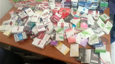 ضبط 699 علبة سجائر مهربة و289 كجم أغذية ولحوم ودواجن غير صالحة بالغربية
