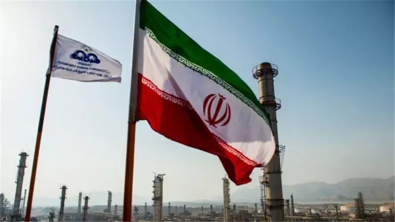 إيران