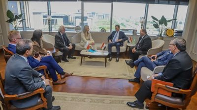 وزير الزراعة يبحث مع وفد بولندي تعزيز التعاون والتبادل التجاري