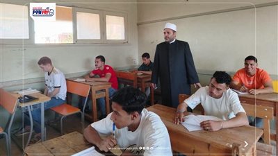 رئيس منطقة المنيا الأزهرية يتابع امتحان الأحياء ويؤكد انتظام اللجان بالكامل