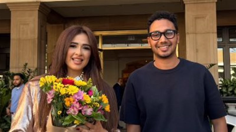  الفنانة ياسمين عبدالعزيز