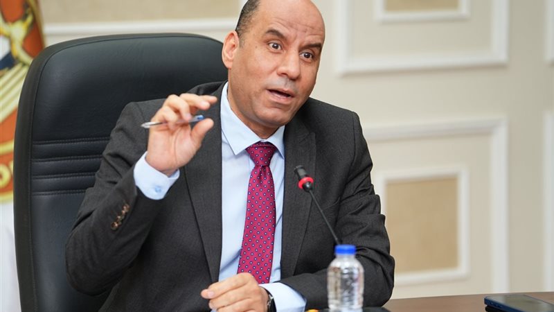 وزير العمل