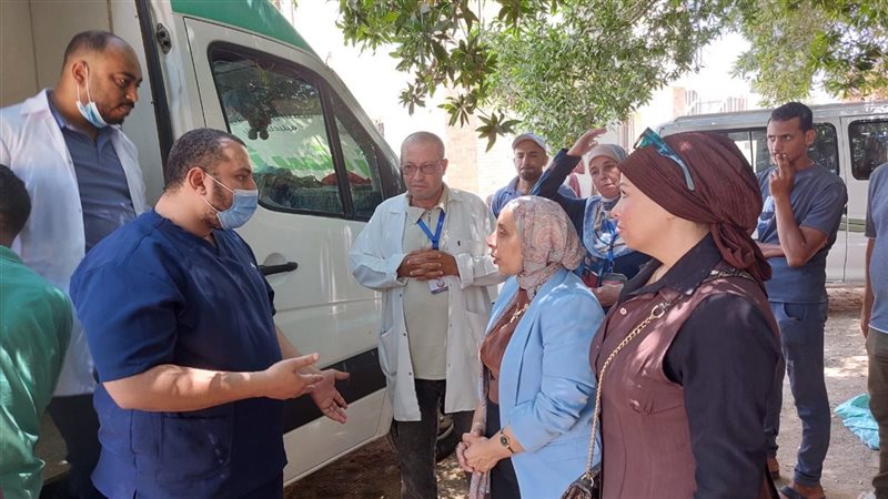 الكشف على 1221مواطنًا