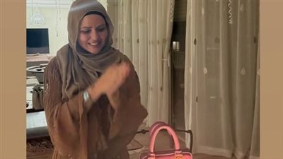 أول ظهور للإعلامية مها الصغير بعد ارتدائها الحجاب خلال الاحتفال بعيد ميلادها