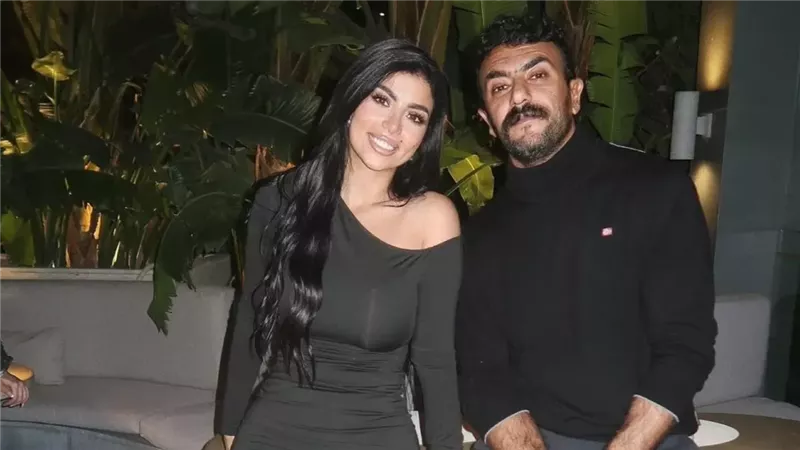 أحمد العوضي وكارولين
