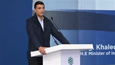 وزير الصناعة: مشروع تيتان يجسد ثقة المستثمرين في الاقتصاد المصري والقطاع الصناعي