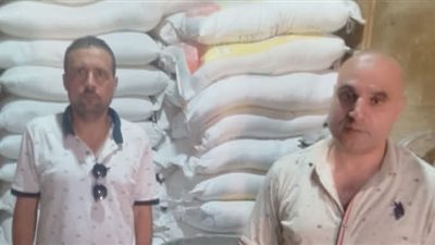 ضبط طن دقيق ونخالة وتحرير محاضر ضد التجار التموينيين المخالفين بالبحيرة