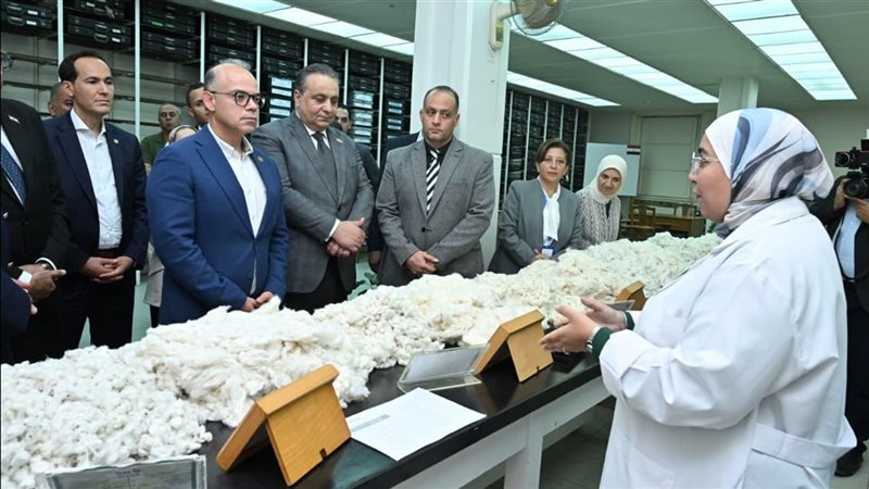 جانب من متابعة اختبارات