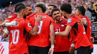 بالطبل والتصفيق.. احتفالات أهالي دمياط تعم الشوارع عقب انتهاء مباراة المنتخب