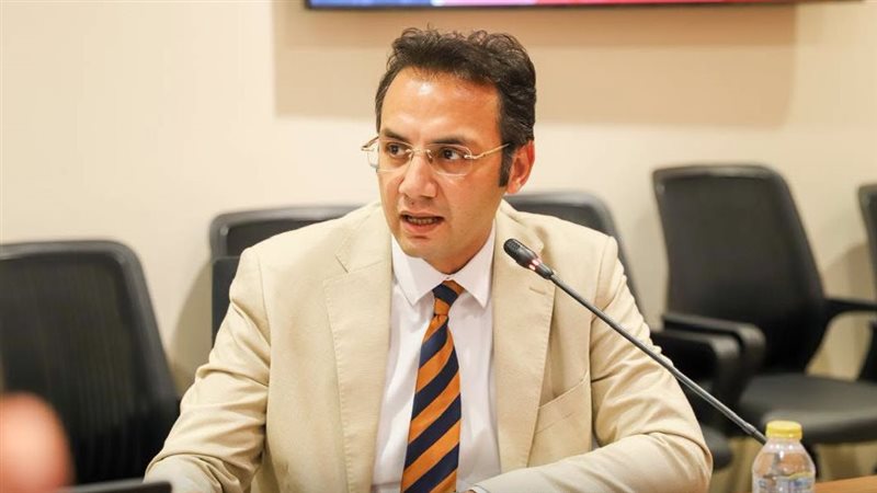 الدكتور طاهر نصر