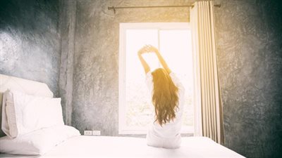 لاستقبال يوم ملىء بالطاقة.. عادات قبل النوم تساعد في تحسين مزاجك 