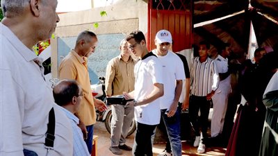 بدء تفتيش طلاب الثانوية العامة قبل امتحان اللغة العربية داخل اللجان