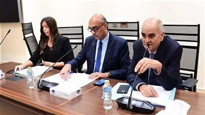 إيهاب منصور: عاملون في جهات حكومية ما زالوا يتقاضون 1200 جنيه شهريًا