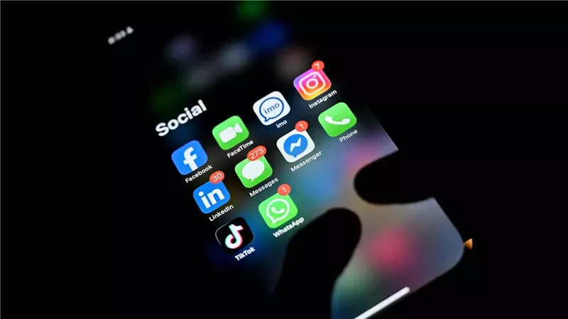 حظر استخدام وسائل
