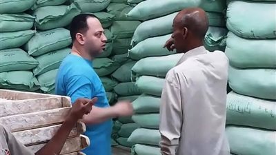 حملات مكثفة للرقابة على المخابز البلدية والأسواق للحفاظ علي الصحةالعامة بأسوان