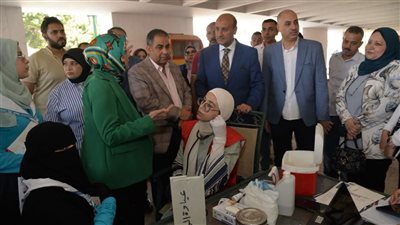 شباب أسيوط يشاركون في الحملة القومية للتبرع بالدم دعمًا لجهود وزارة الصحة