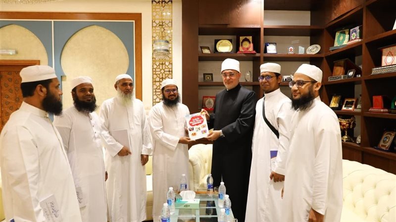 المفتي يستقبل وفد